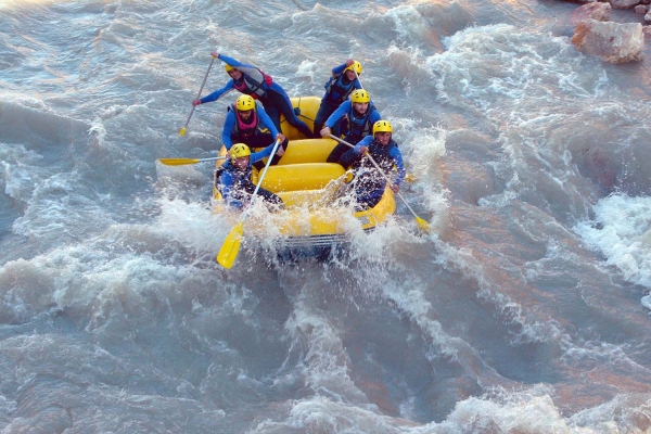 &Ccedil;atak'ta Rafting Heyecanı