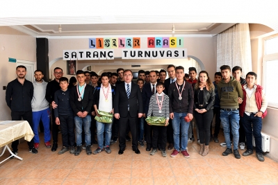 Satran&ccedil; Turnuvası'na B&uuml;y&uuml;k İlgi